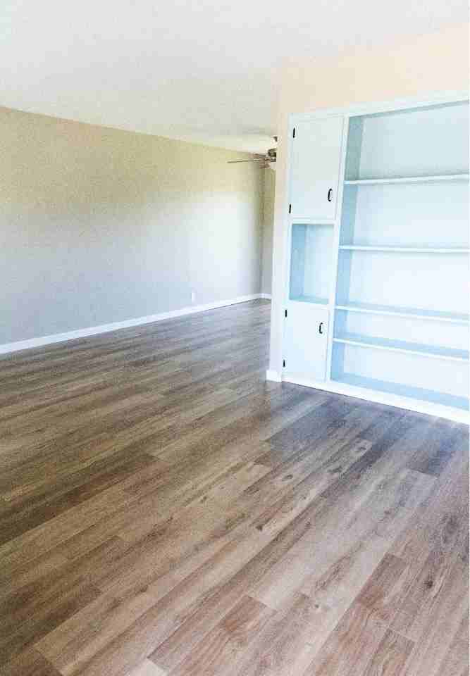 Parkside Hurst - Photo 2 of 7