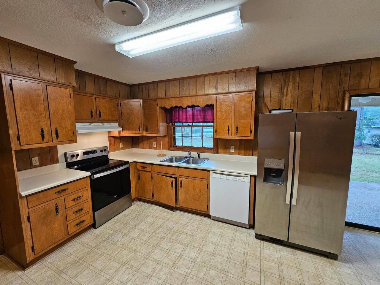 912 Bonny Circle - Photo 2 of 10