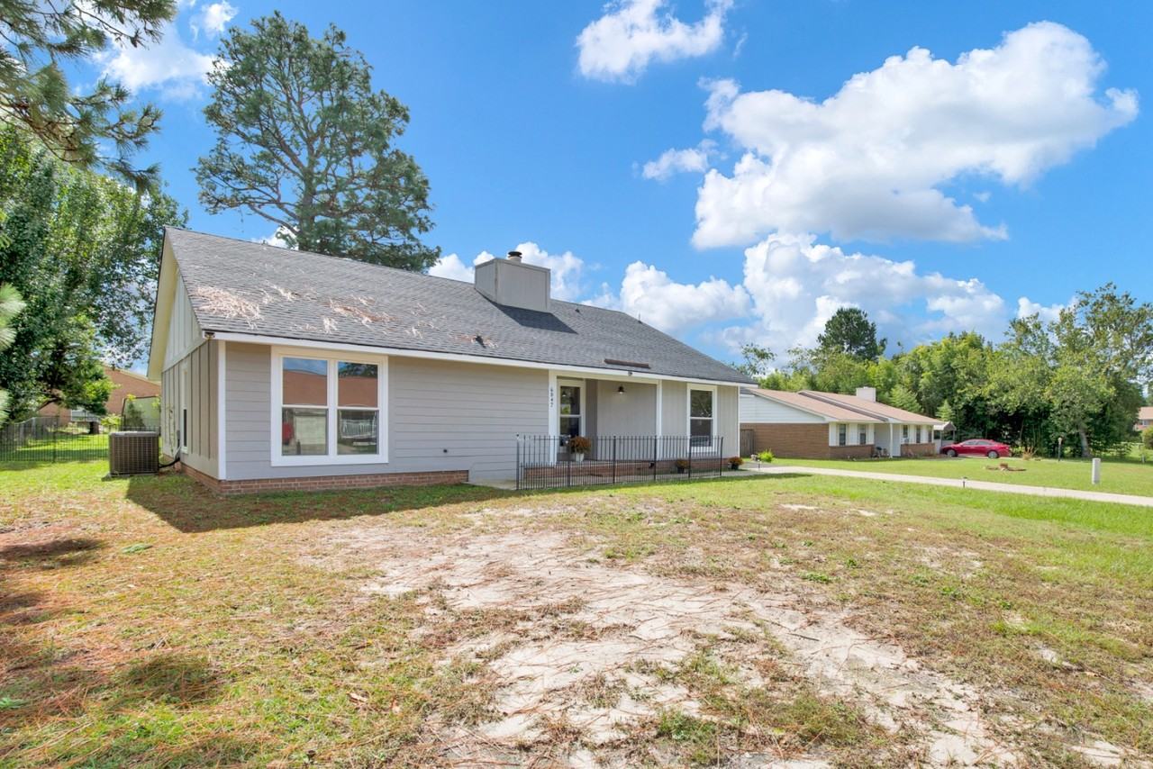 6847 Beaverstone Drive - Photo 2 of 43