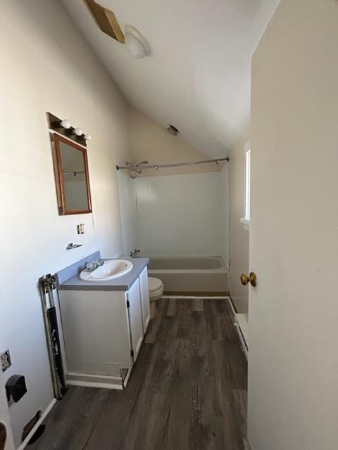 903-905 Hill - Photo 3 of 9