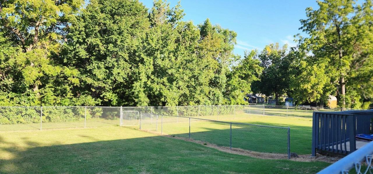 315 S 4th St. - Photo 2 of 12