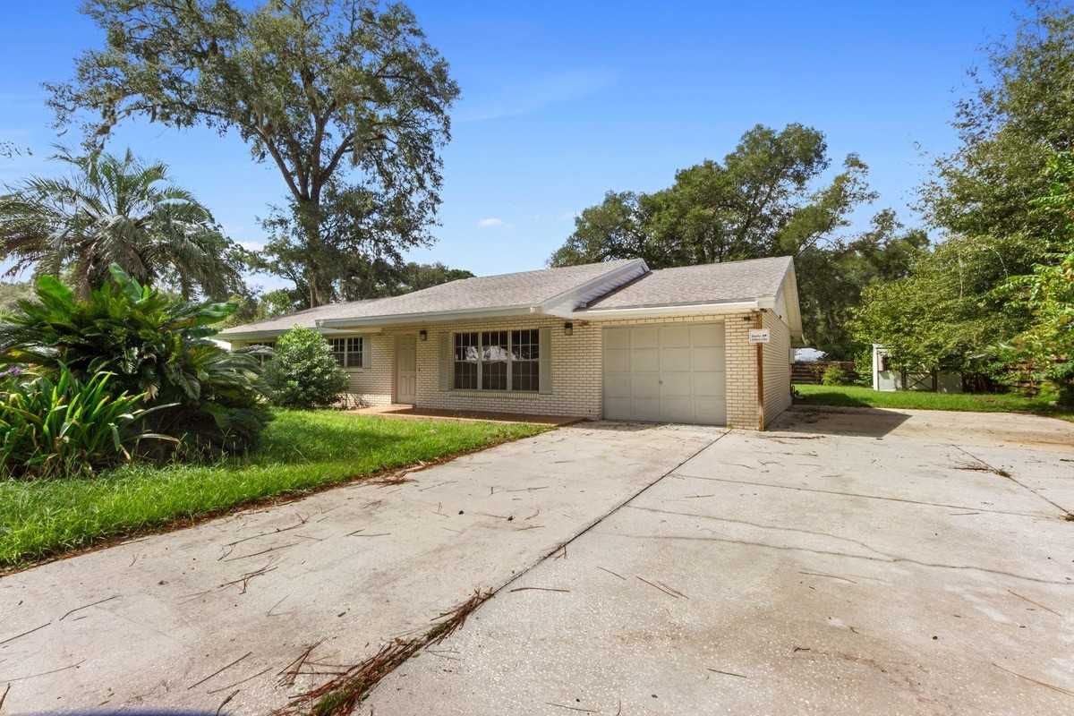 102 Rebecca Ln - Photo 2 of 17