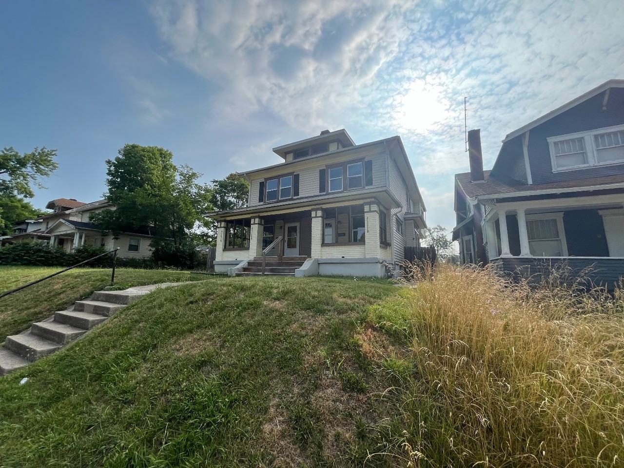 1126-1128 Vernon Dr - Photo 2 of 10