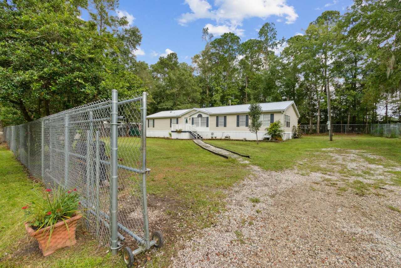 9414 Joloru Dr - Photo 2 of 7