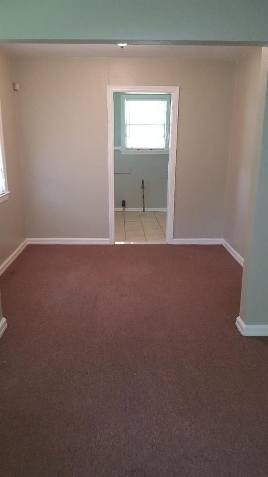 2308 Pye Ave - Photo 3 of 7