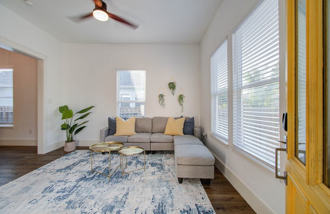 410 James St #NA - Photo 7 of 45