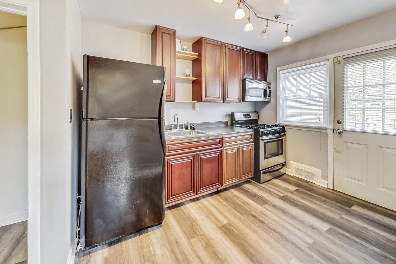 2212 Echodale Ave #KG1 - Photo 2 of 18