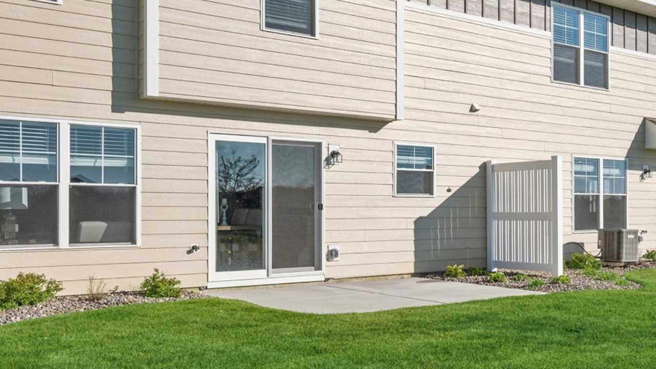 15557 87th Ln Ne #15557 - Photo 2 of 25