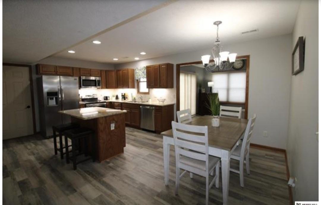 1279 S 13th Ave #NA - Photo 3 of 12