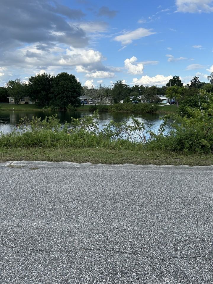 1645 Plum Tree Rd #NA - Photo 2 of 8