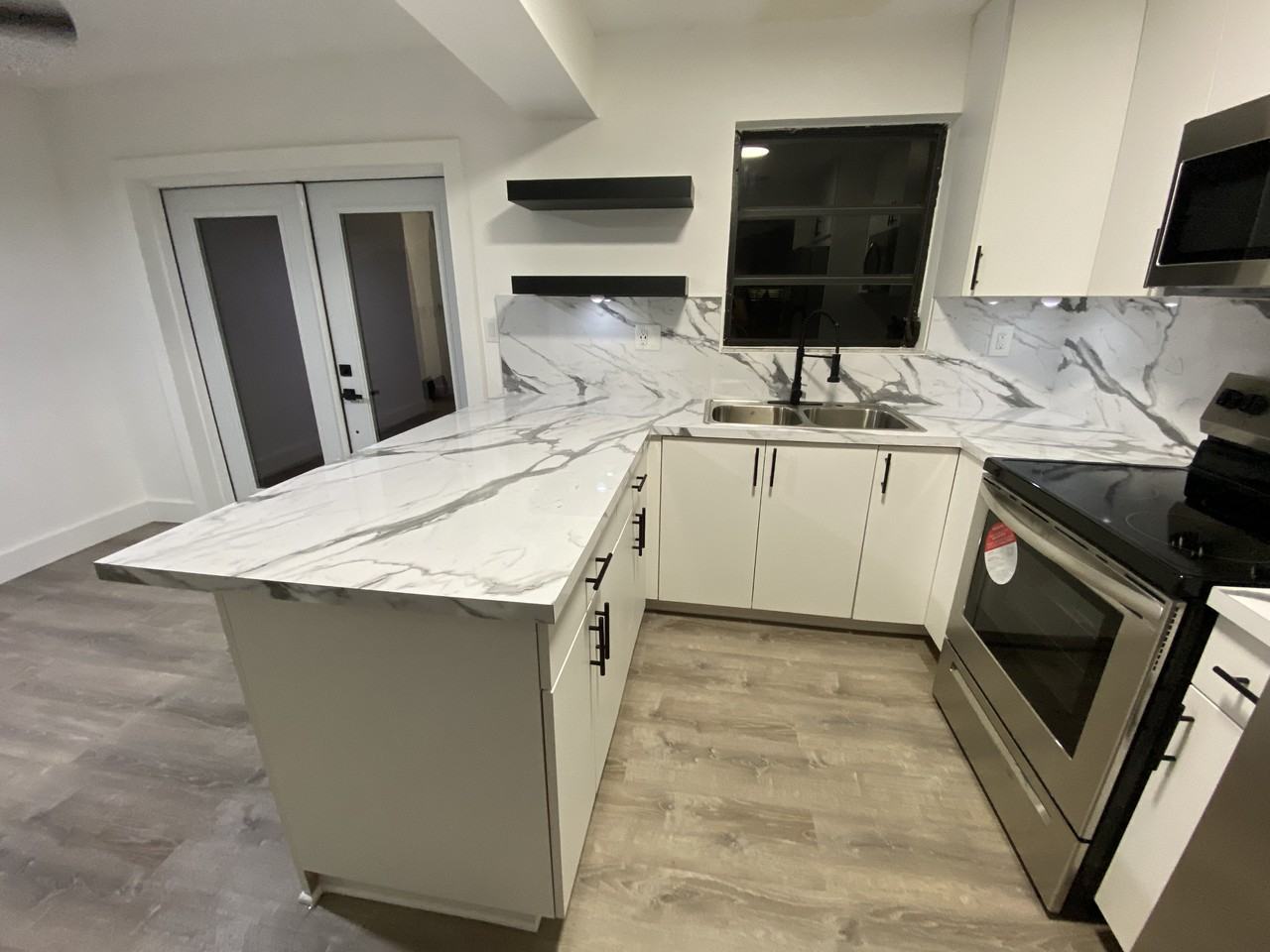 407 Northwest 44th Avenue #B - Photo 3 of 13