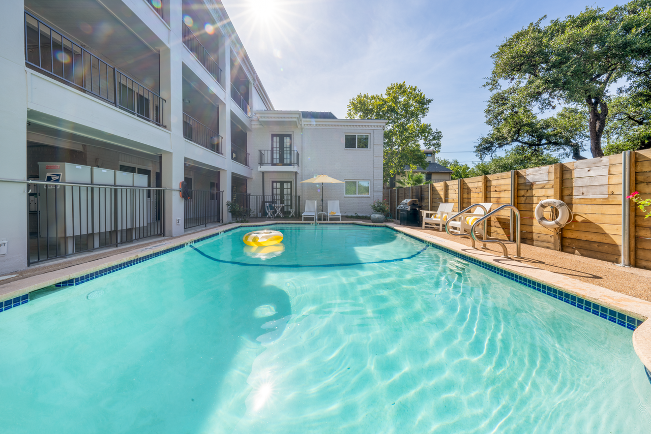 Enfield Place - Photo 5 of 8