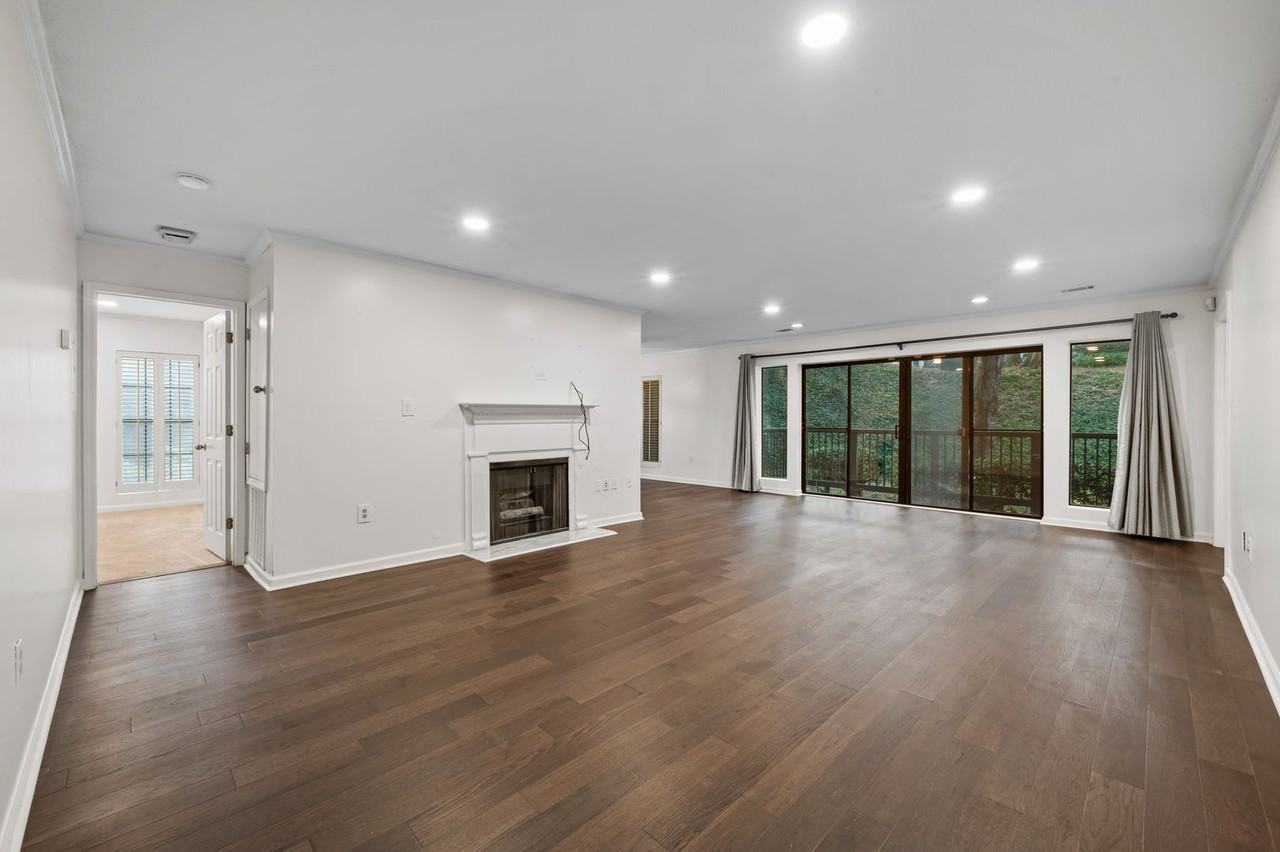 2104 Pine Heights Dr Ne - Photo 2 of 24