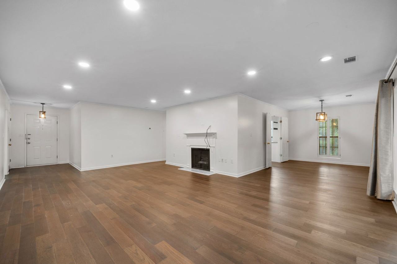 2104 Pine Heights Dr Ne - Photo 3 of 24