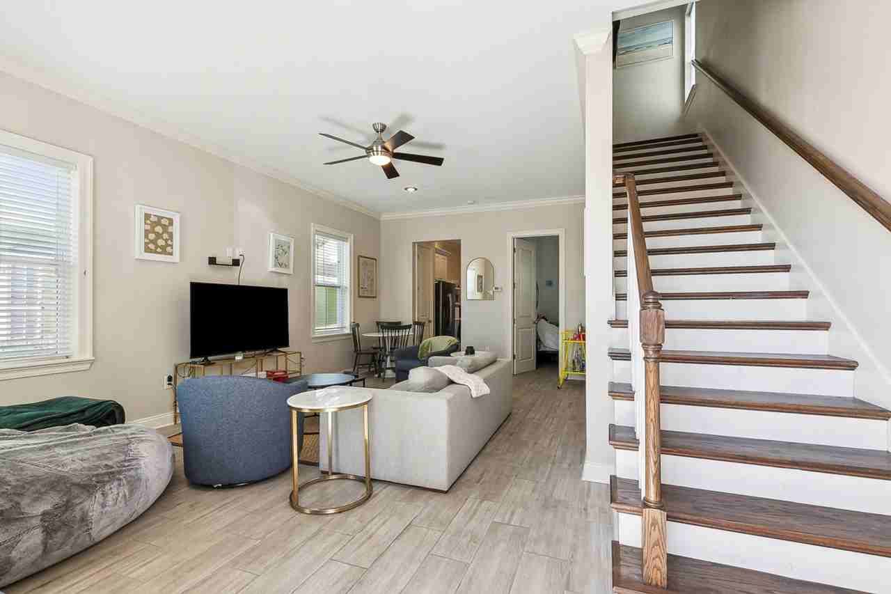 7519 Maple St - Photo 3 of 30
