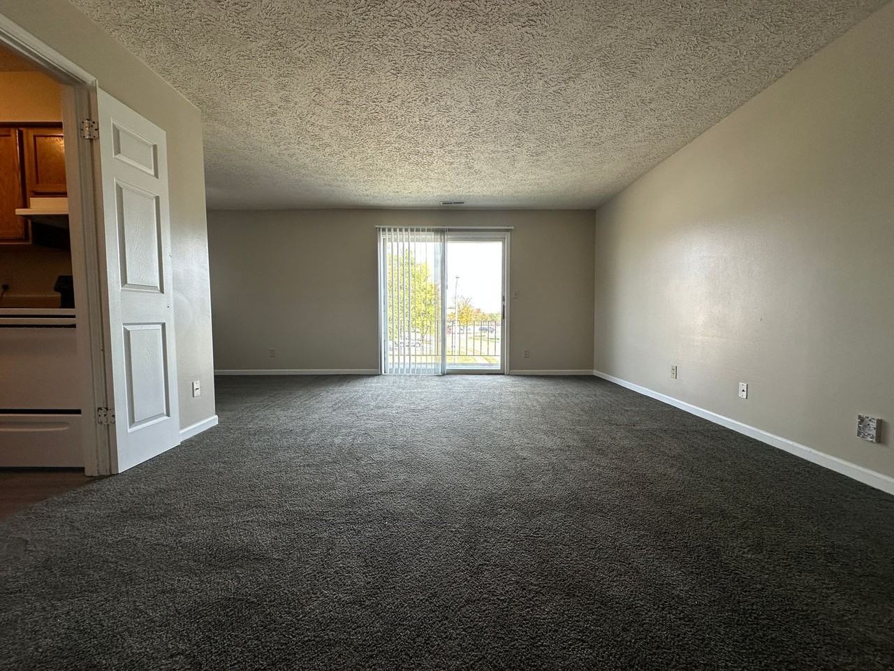 123 S. Regency Dr - Photo 4 of 14