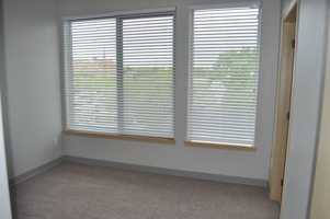 featured image of 525 E Washington St