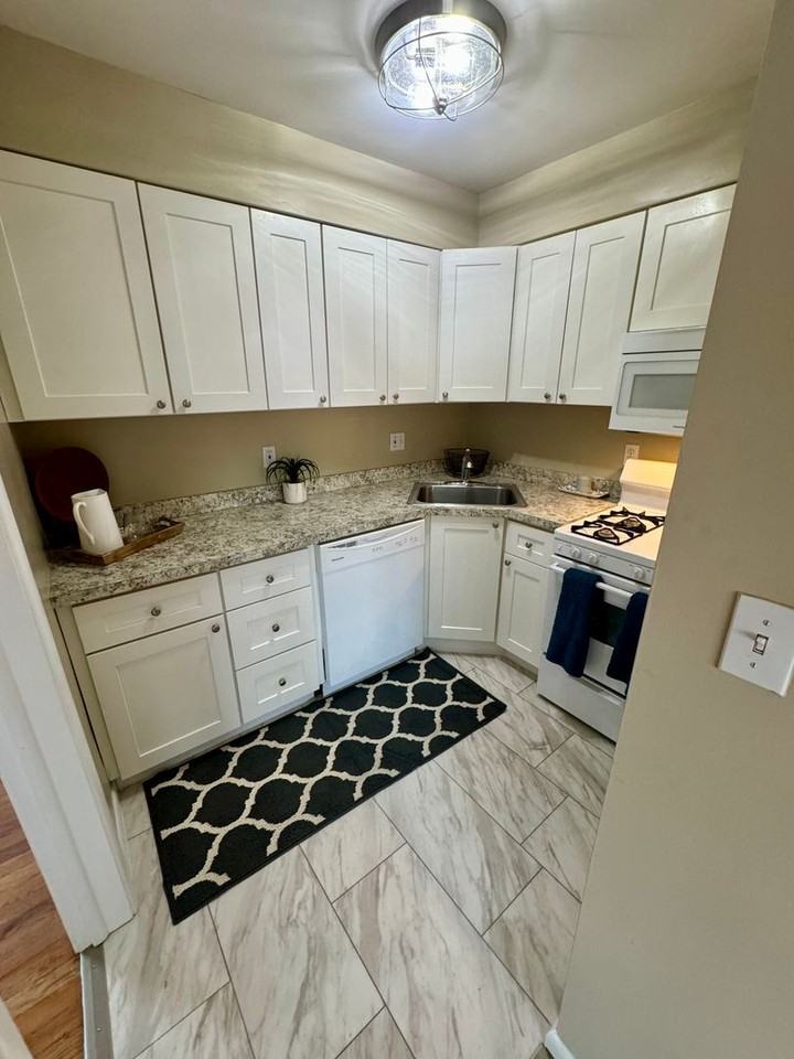 1234 King Ave #G - Photo 7 of 25