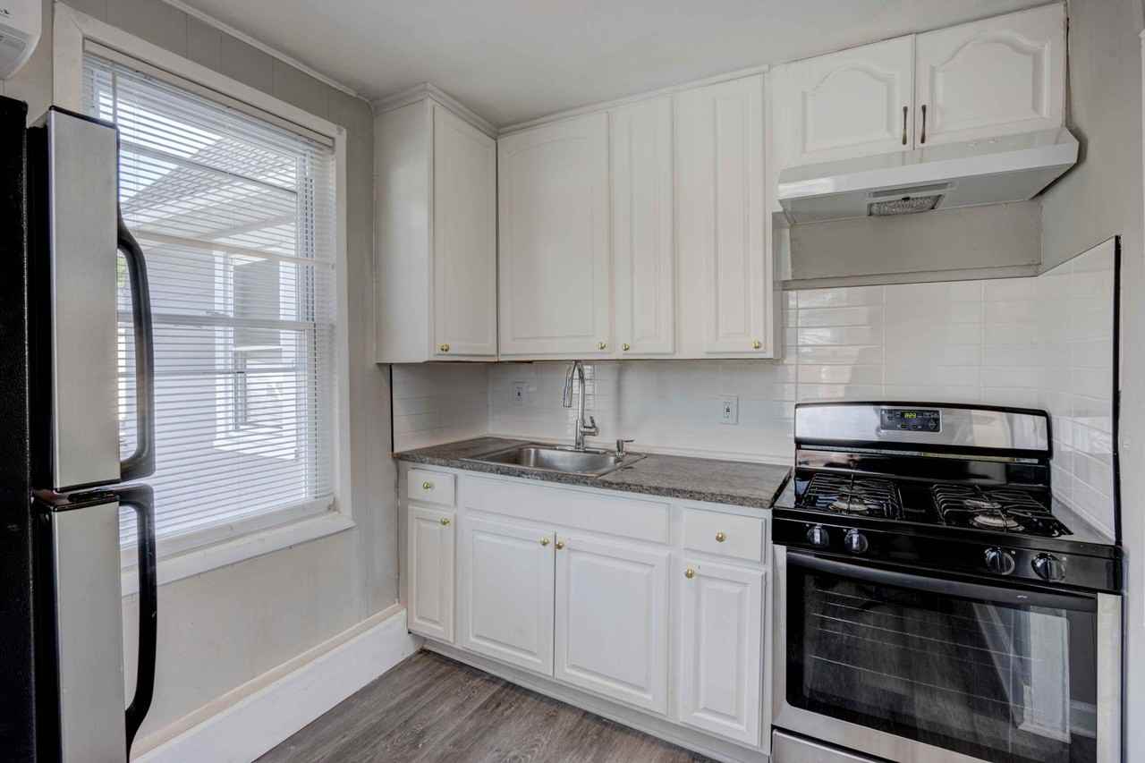 7614 Philadelphia Rd - Photo 2 of 17