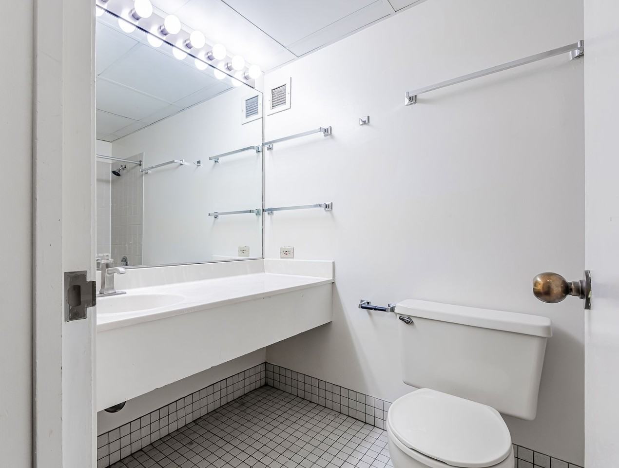 731 Plymouth by 3L Living - Photo 7 of 50