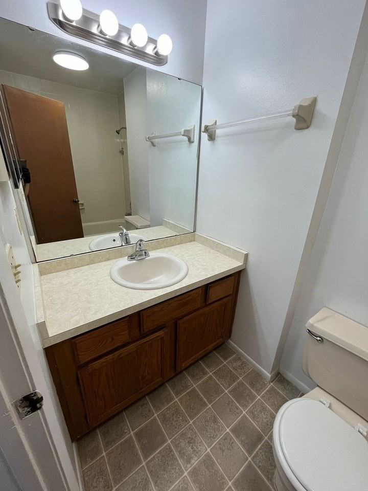 12143 Pepperdine Pl - Photo 3 of 7