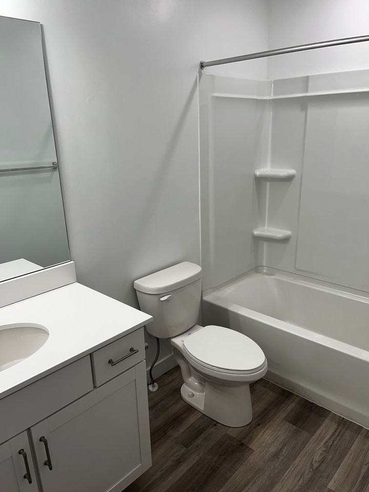 1142 W 310 S - Photo 4 of 14