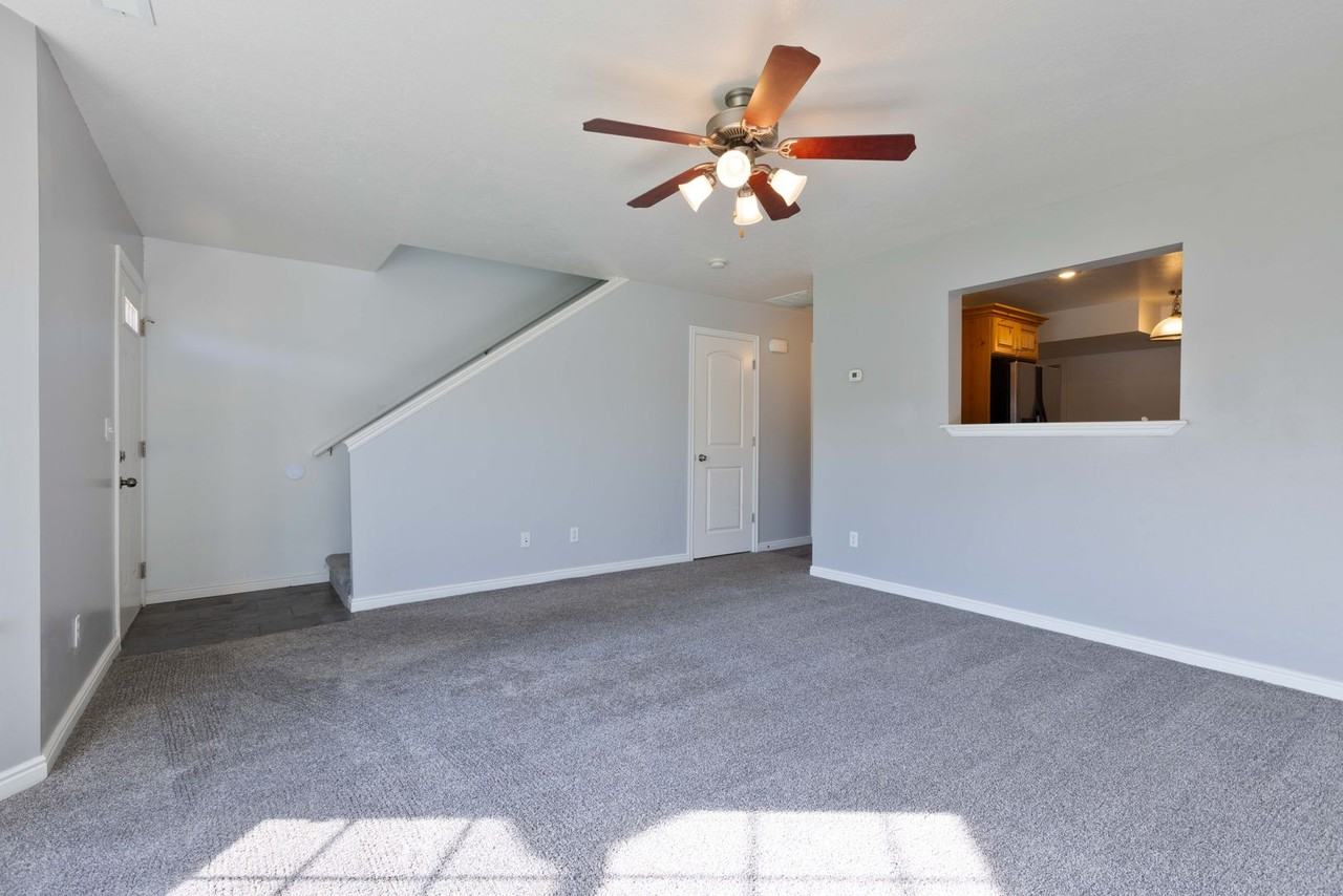 602 Trejo St - Photo 5 of 24