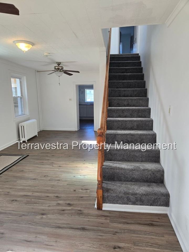35 Liverpool Ave - Photo 2 of 15