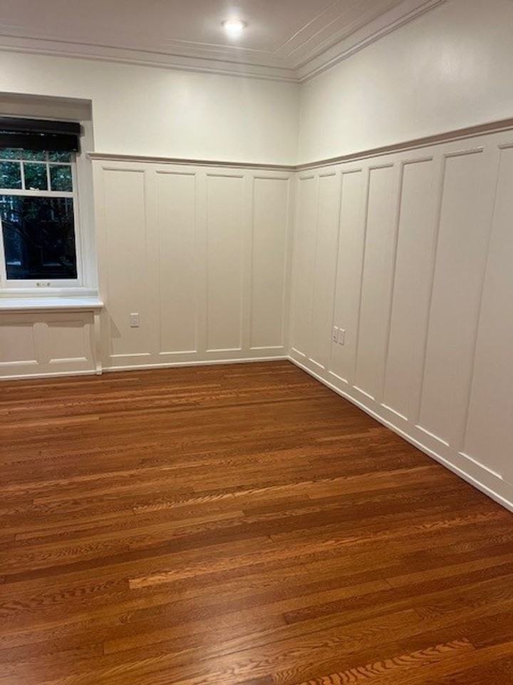 555 West 6th Street - Photo 6 of 28