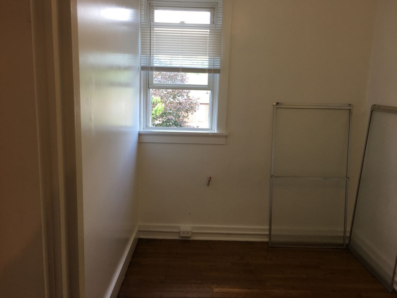 3303 Parkview Ave - Photo 6 of 10