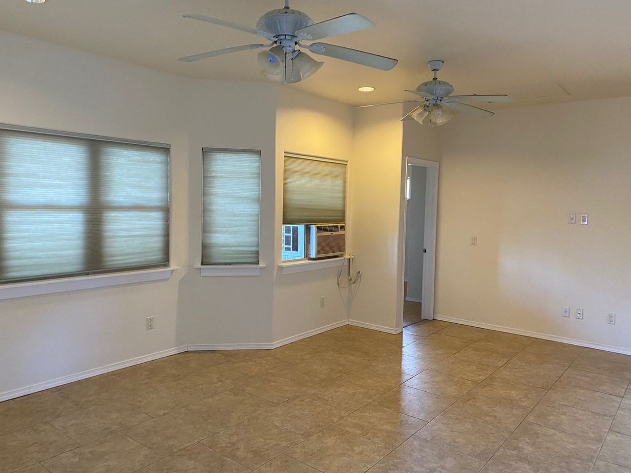 126 Kumu Niu Pl - Photo 2 of 16