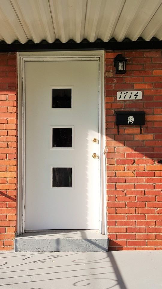 1714 Colony Ct - Photo 3 of 46