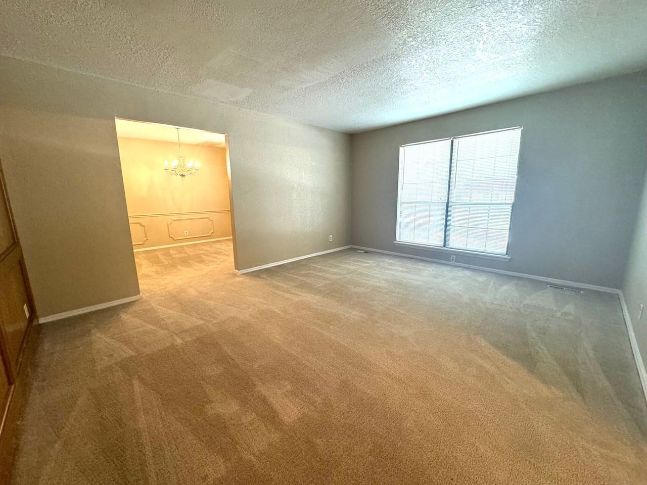 8406 S Gary Ave - Photo 5 of 42