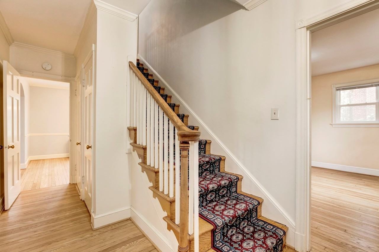 1320 Dale Dr - Photo 3 of 50