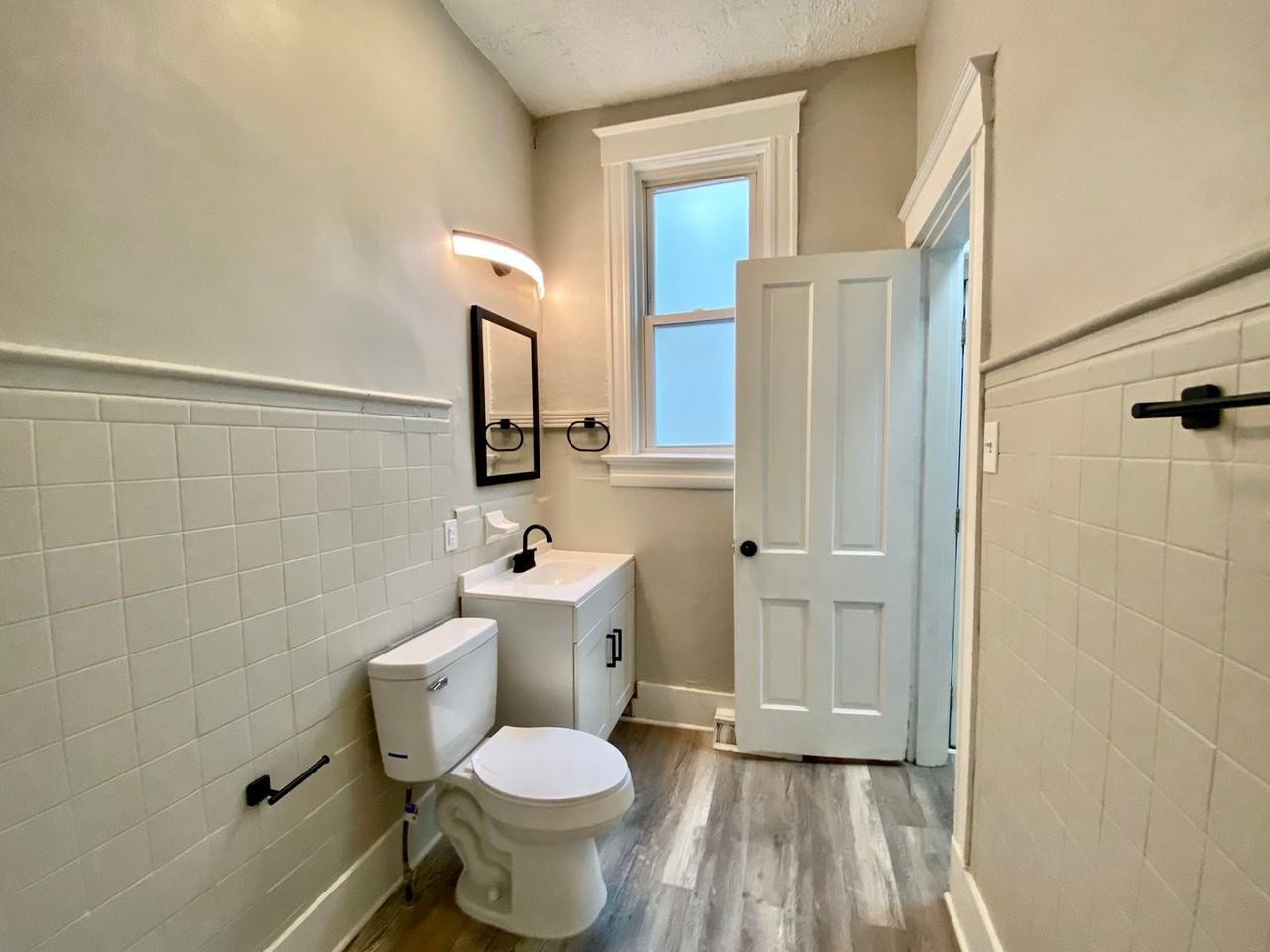 256 Klotter Ave - Photo 5 of 40