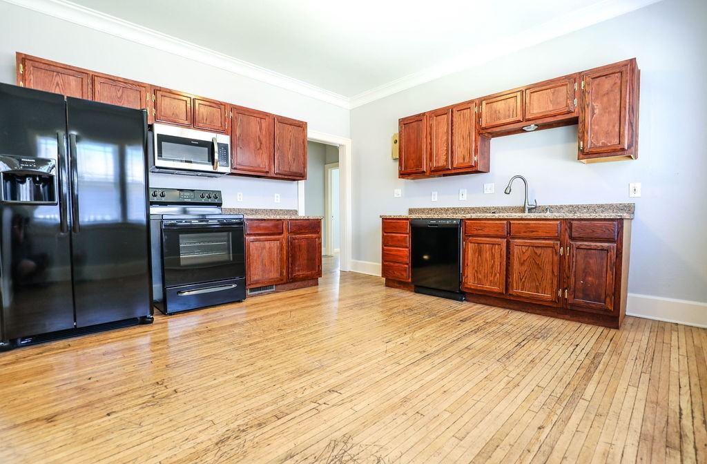 931 S Jefferson Ave - Photo 4 of 17