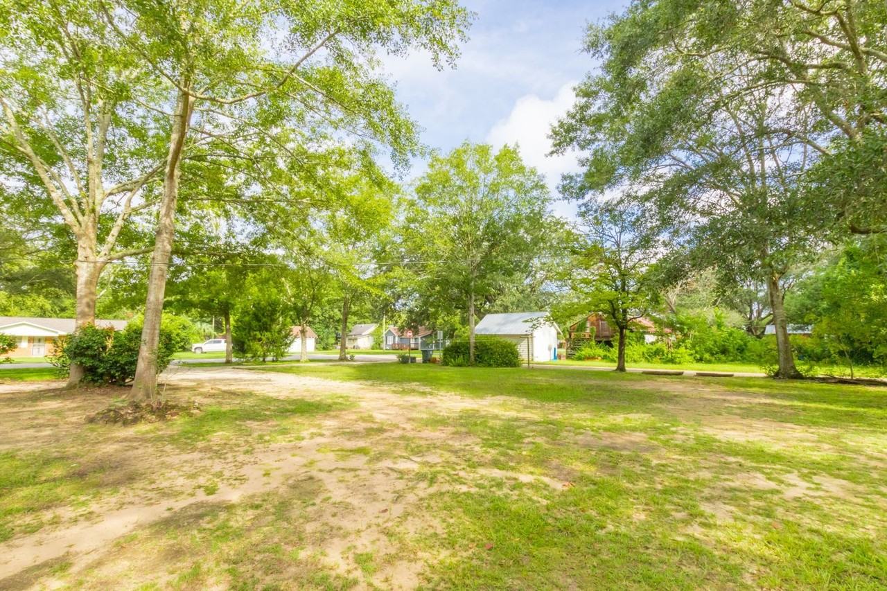 222 W Myrtle Ave - Photo 2 of 20