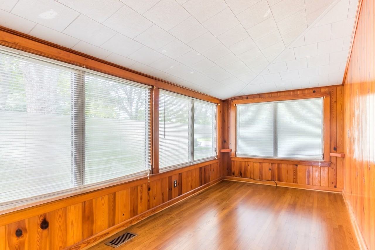 222 W Myrtle Ave - Photo 5 of 20