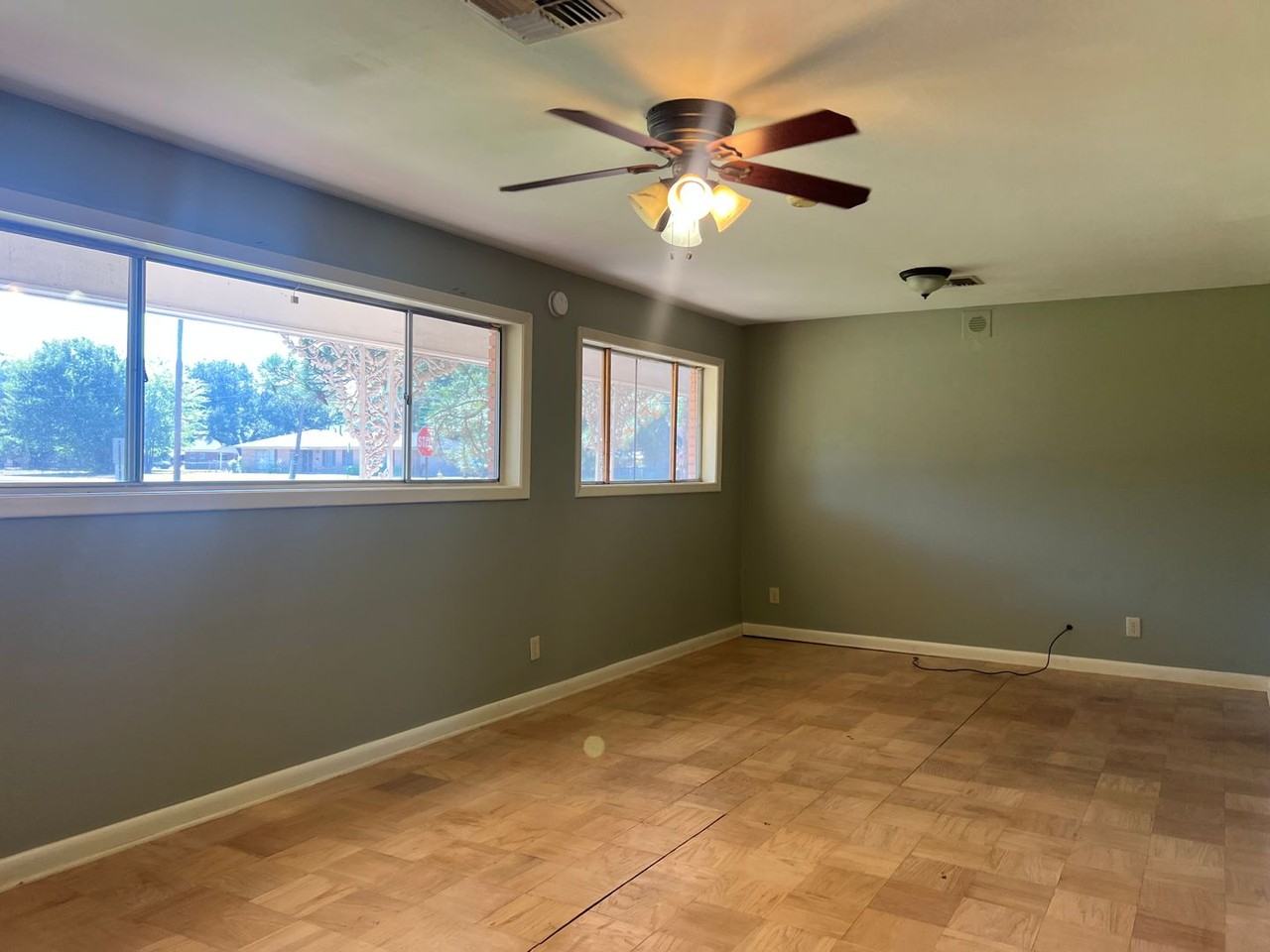 1601 Donald Dr - Photo 4 of 22