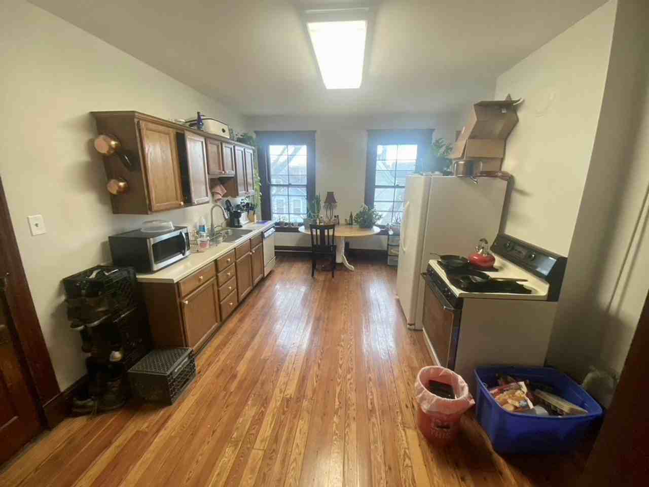 2365 Victor St - Photo 2 of 18