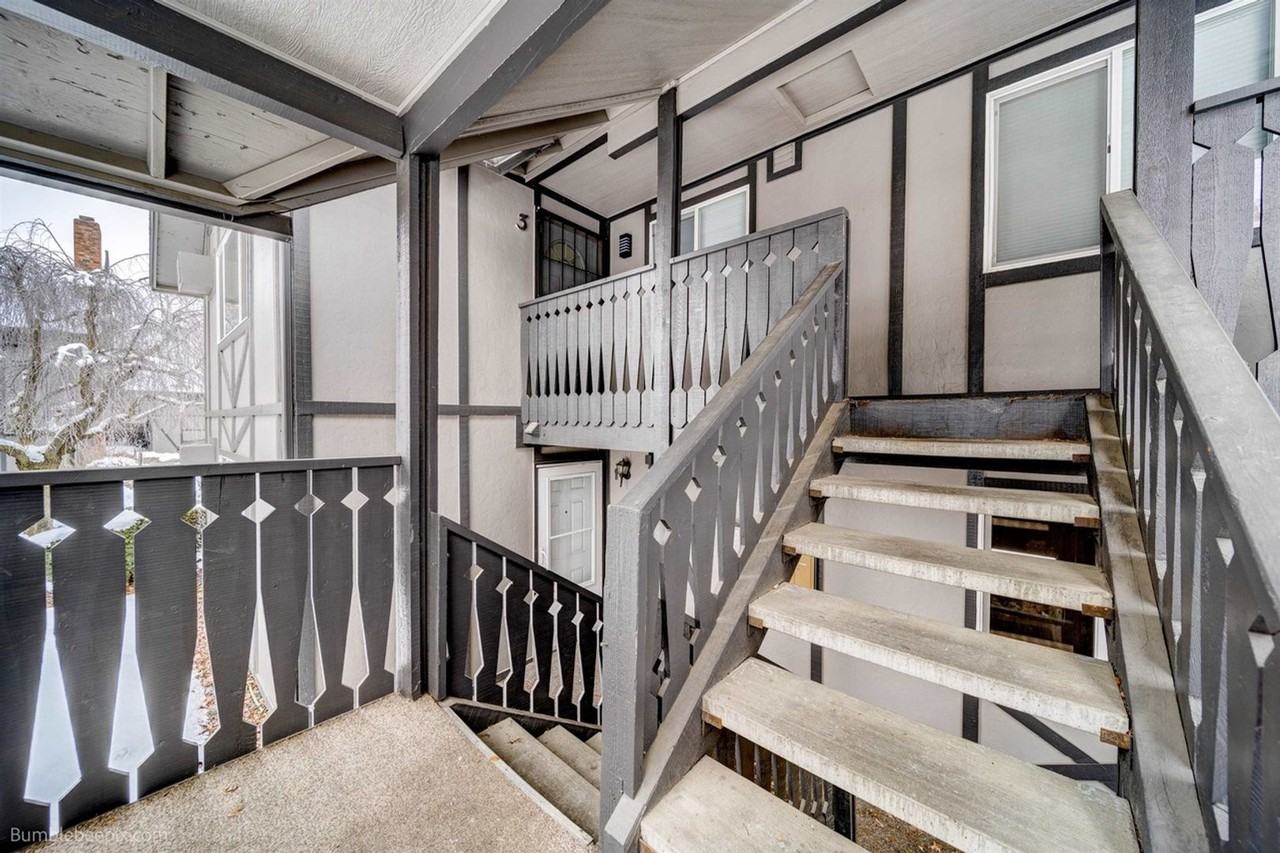 102 E Weile Ave - Photo 2 of 14