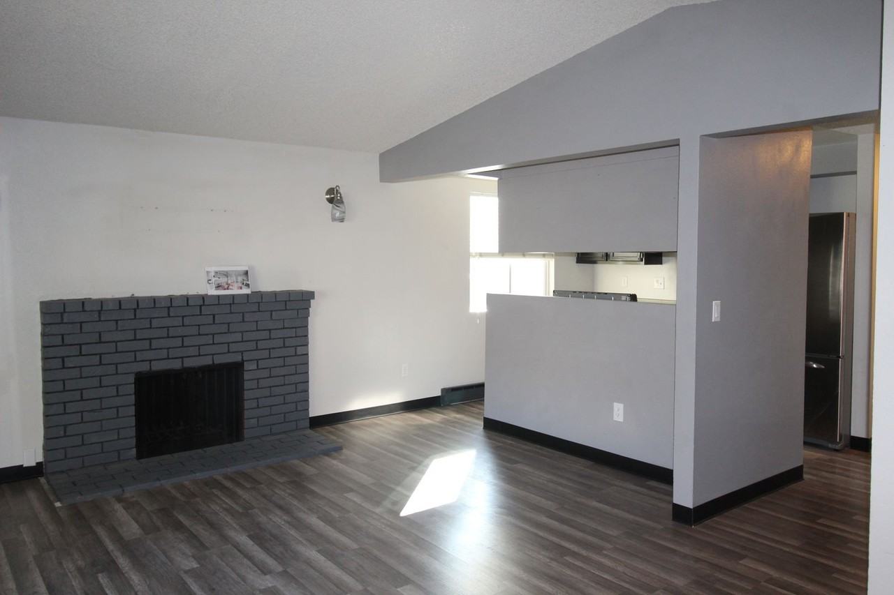 102 E Weile Ave - Photo 4 of 14