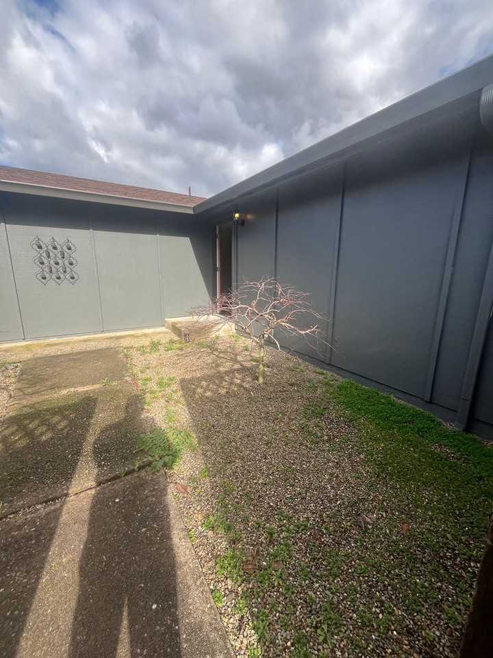 790 Northridge Ave - Photo 3 of 12