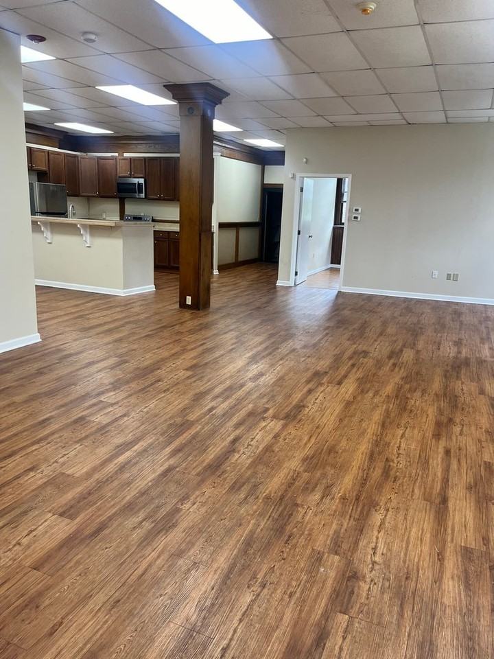 84 Main St - Photo 2 of 12