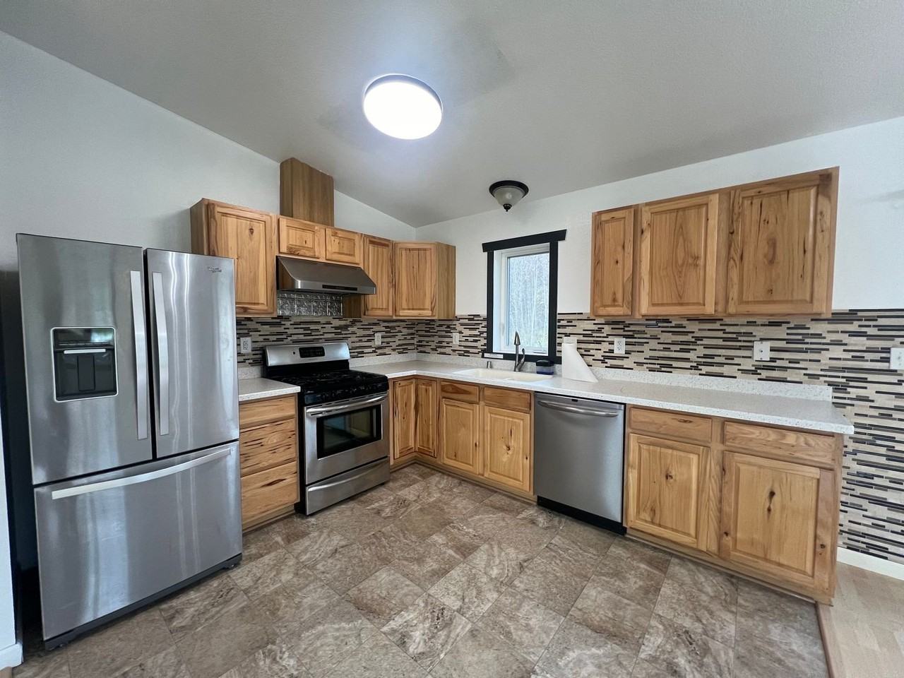 11261 E Hecker Dr - Photo 2 of 50