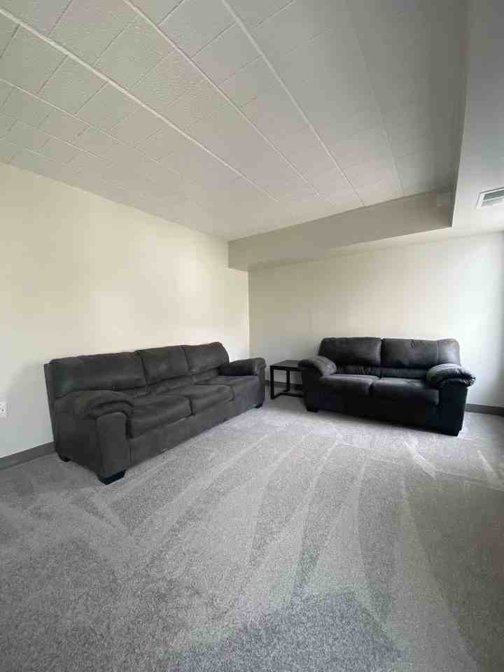 456 East Beaver Avenue - Photo 3 of 9