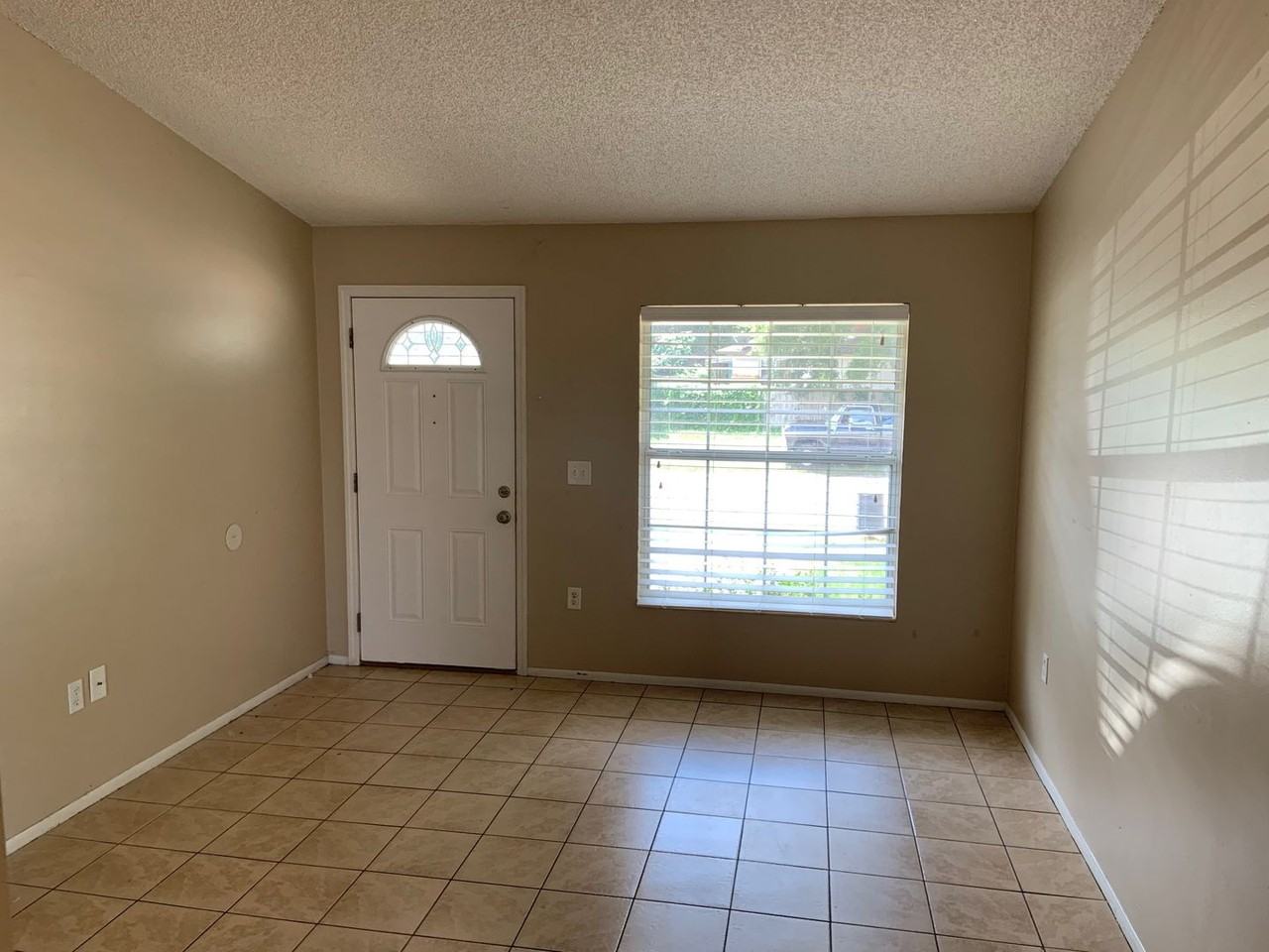 2849 Coral Reef Dr - Photo 2 of 13