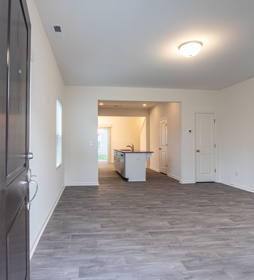3918 Wagon Way - Photo 2 of 19
