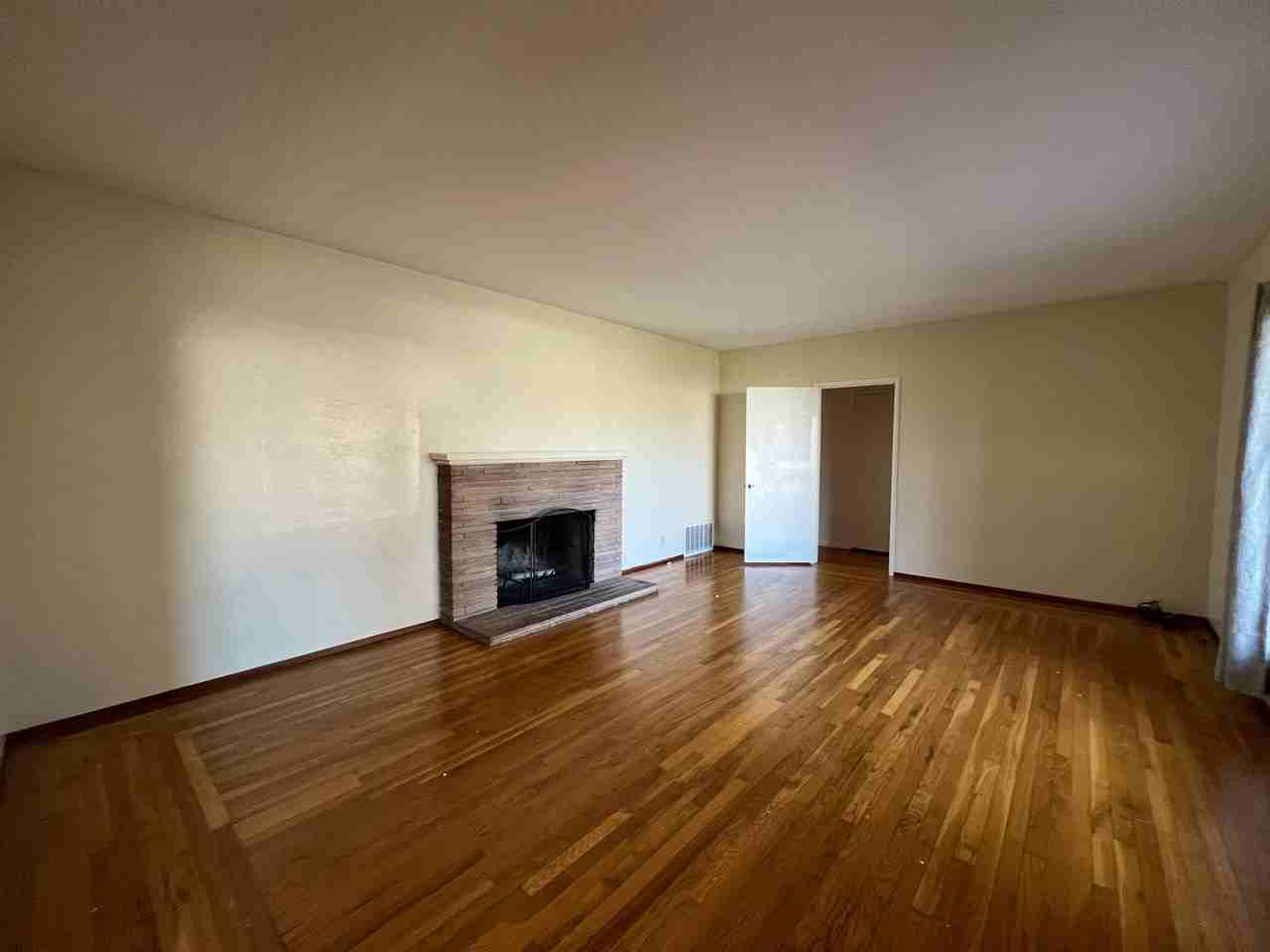 2384 Lindaire Ave - Photo 2 of 42