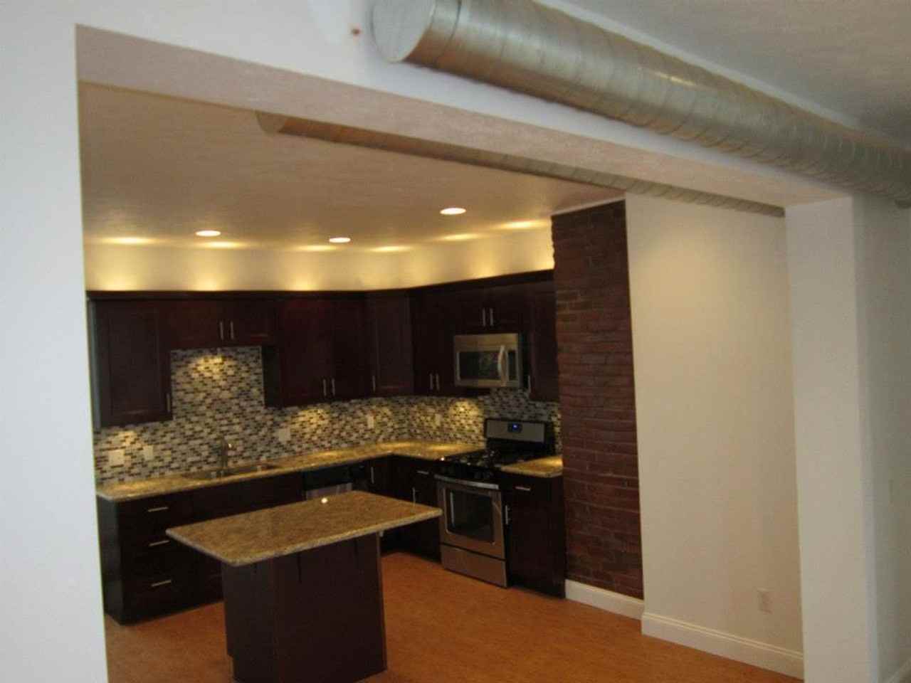 6 Brosville St - Photo 3 of 20